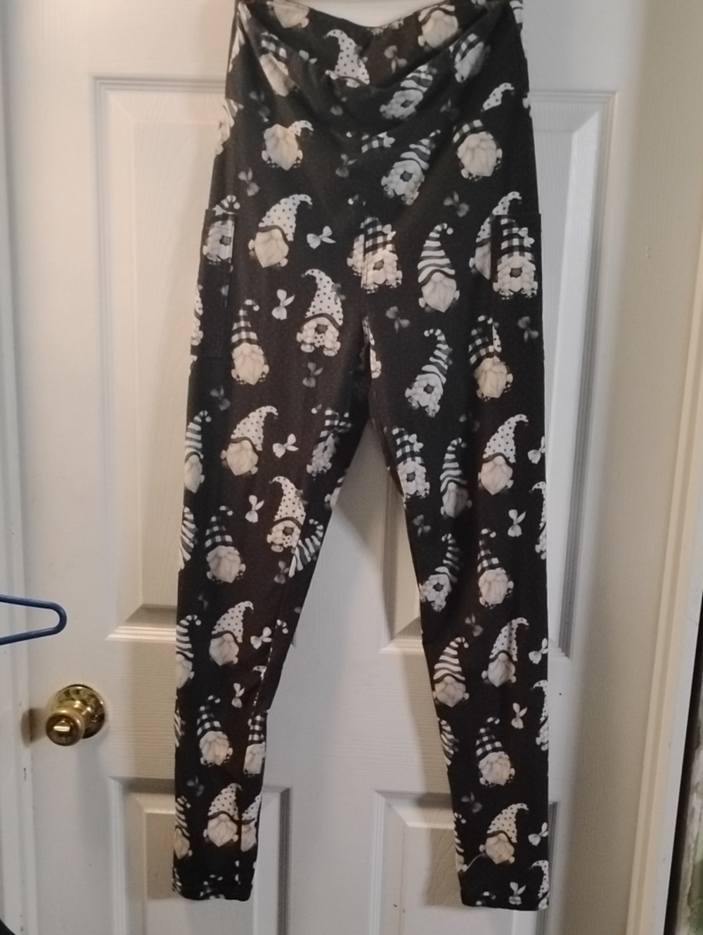 Girls Black and White Gnome Print Leggings